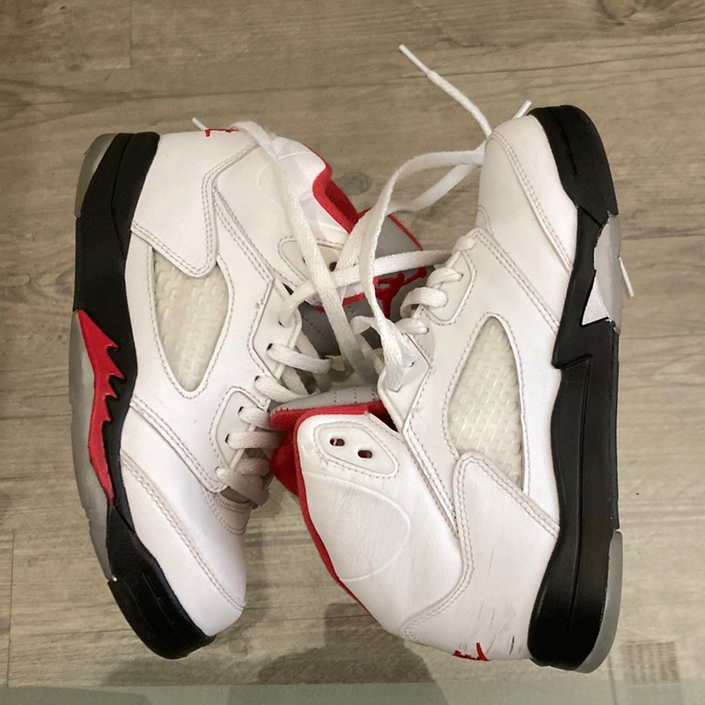 Jordan Retros Sz:1 (Boys)